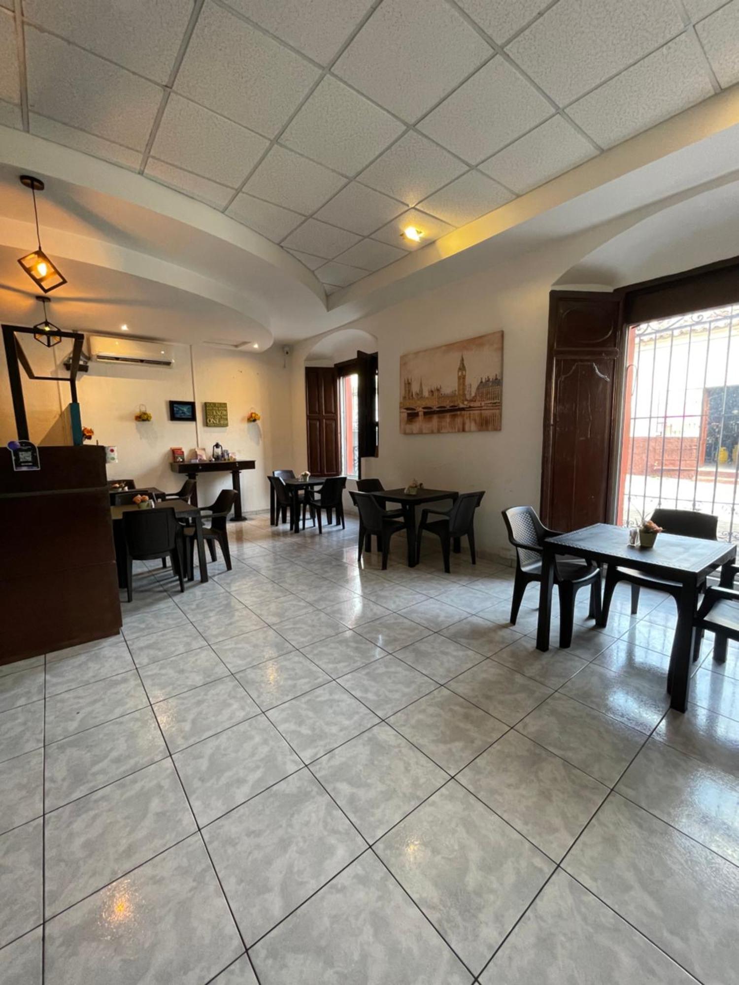 Hotel Y Cafe Ixmati Suchitoto Dış mekan fotoğraf