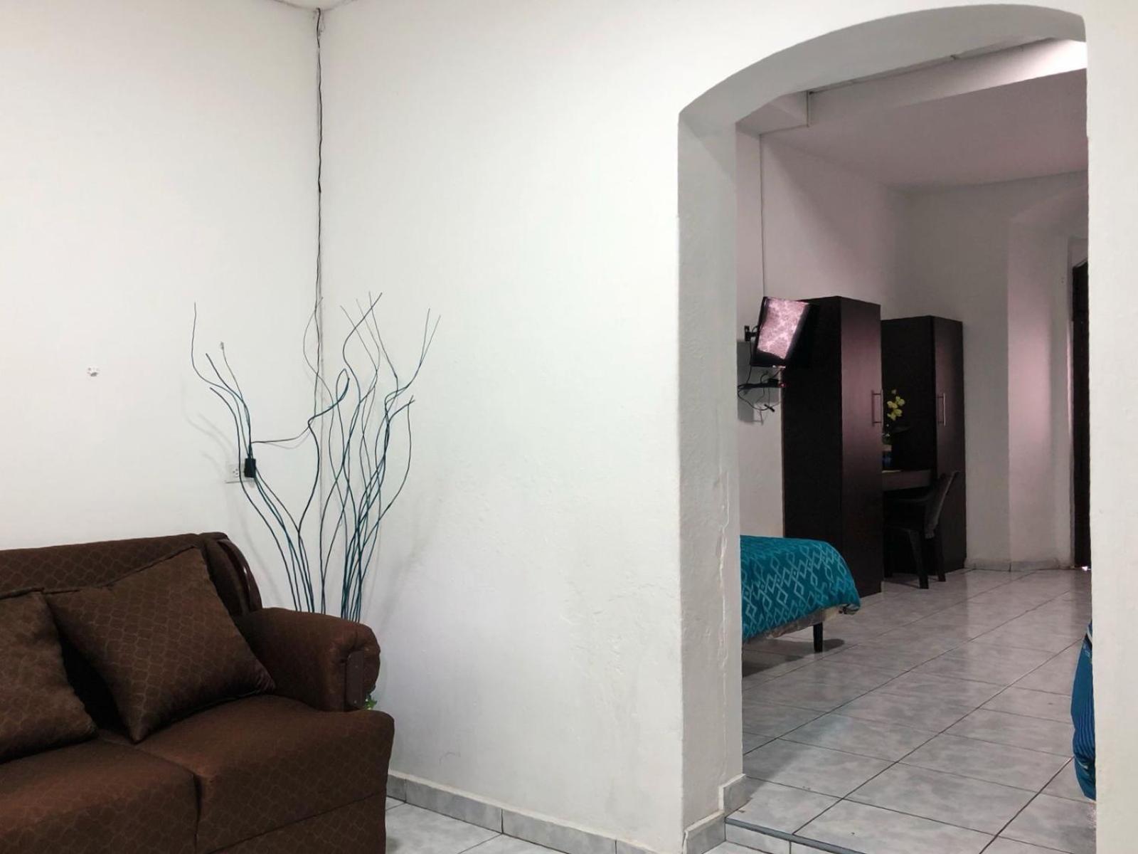 Hotel Y Cafe Ixmati Suchitoto Dış mekan fotoğraf